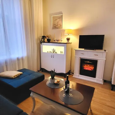 Apartamento Alunana Premium & Fireplace In Art Nouveau District, 63 Sqm, 1870s, Self Check-in